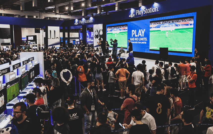 A imagem mostra a área de exposição da feira Brasil Game Show